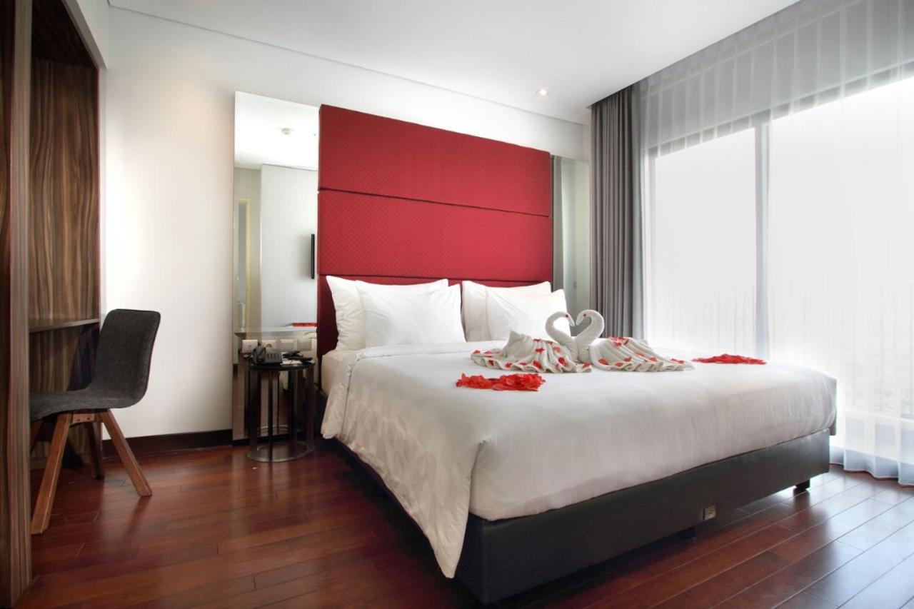 Helios Hotel & Convention Watampone Bagian luar foto